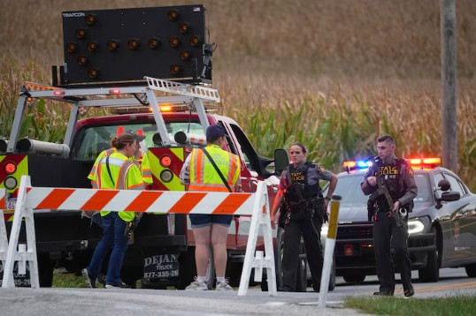 যুক্তরাষ্ট্রের পেনসিলভানিয়ায় বন্দুক হামলায় তিন পুলিশ সদস্য নিহত
